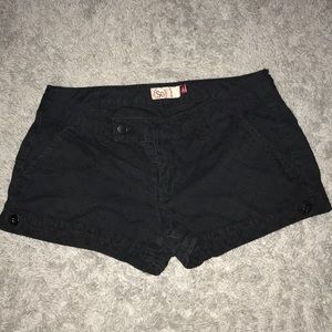 Size 9 Black patterned fabric short short